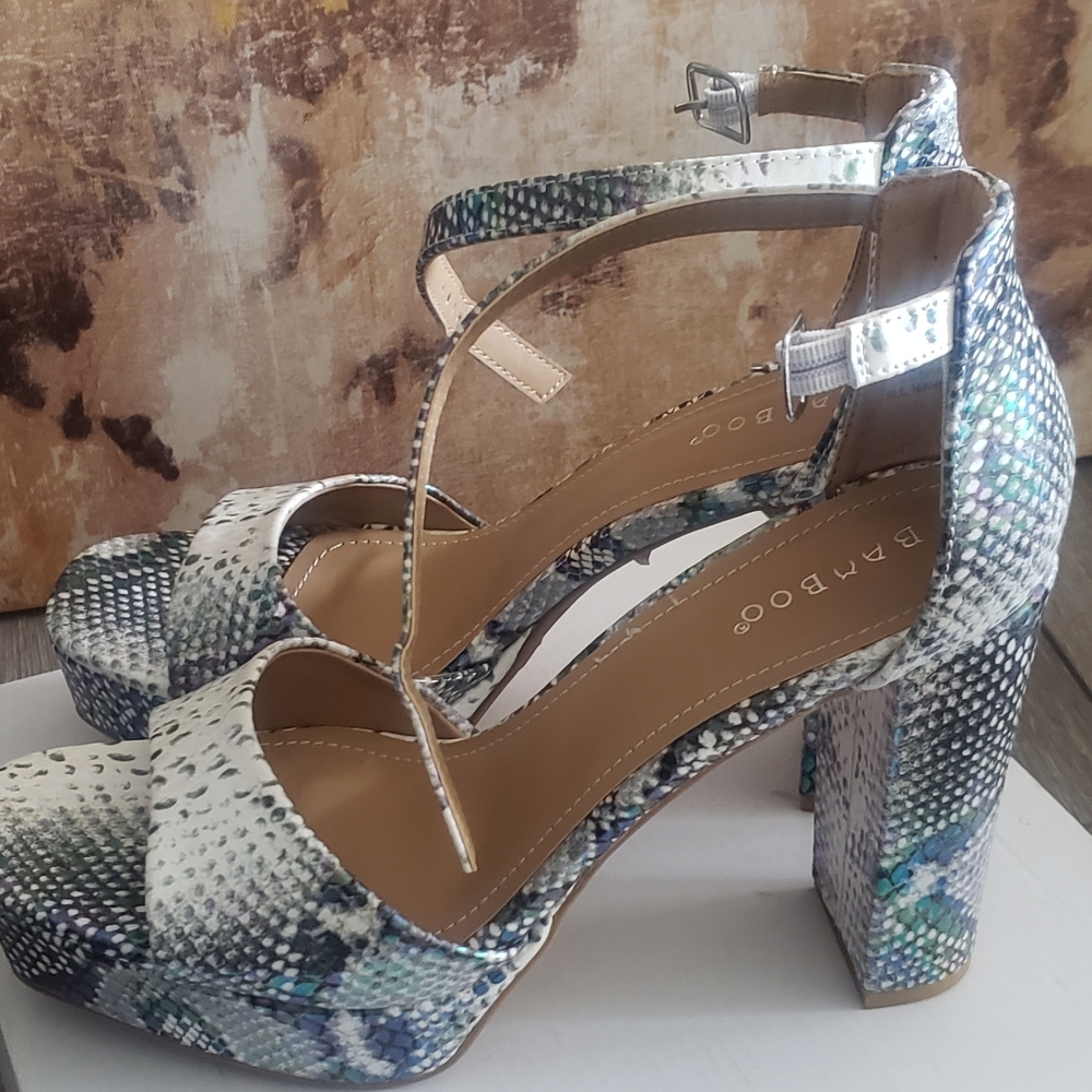 Python Pumps - Picture 4 of 4